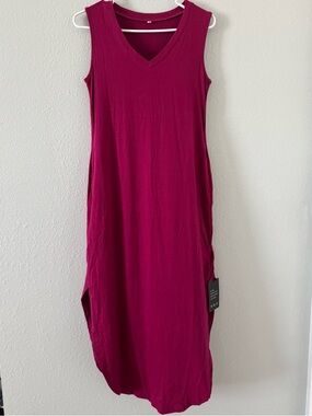 Sleeveless V-Neck Magenta Maxi Dress